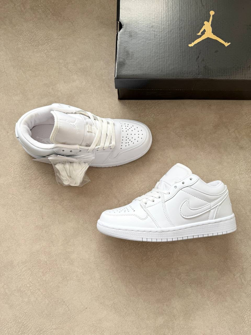 Nike Air Jordan | Black Smoke