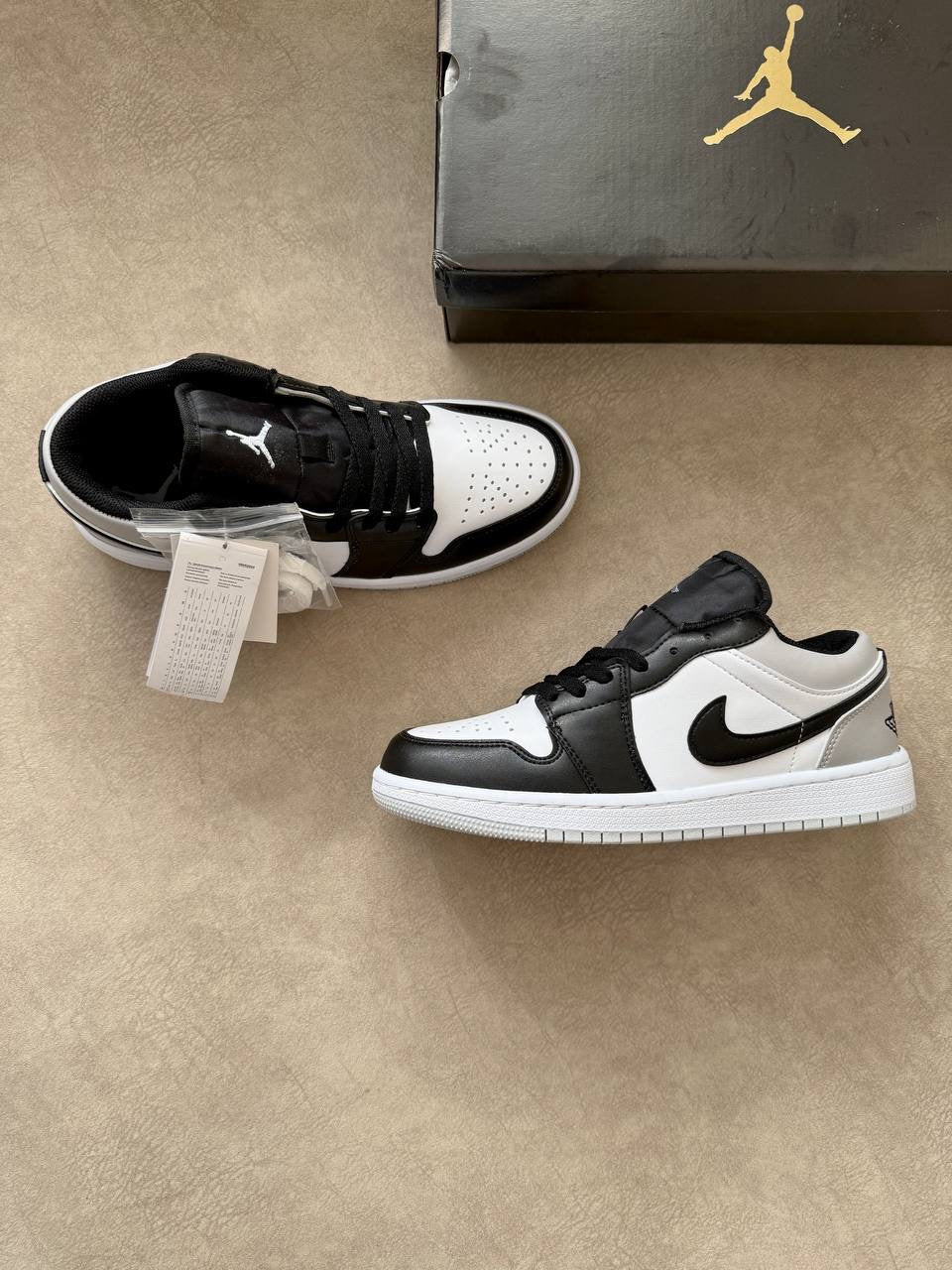 Nike Air Jordan | Black Smoke