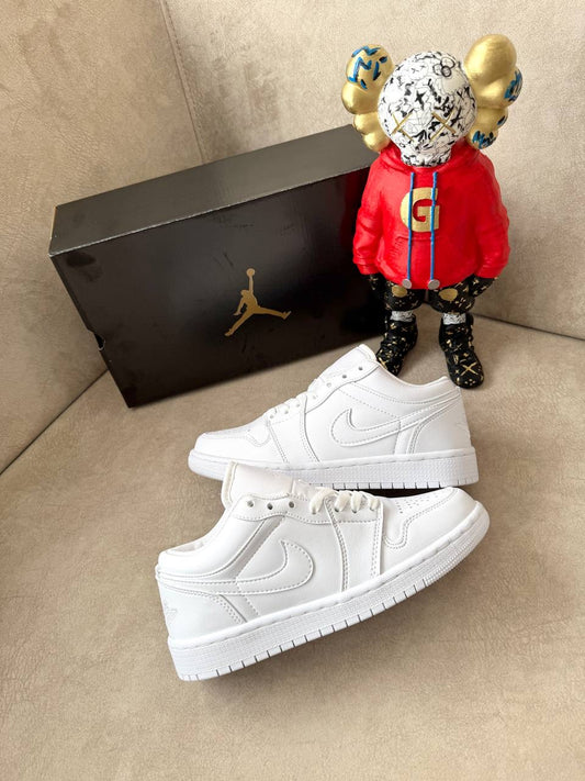 Nike Air Jordan | Black Smoke