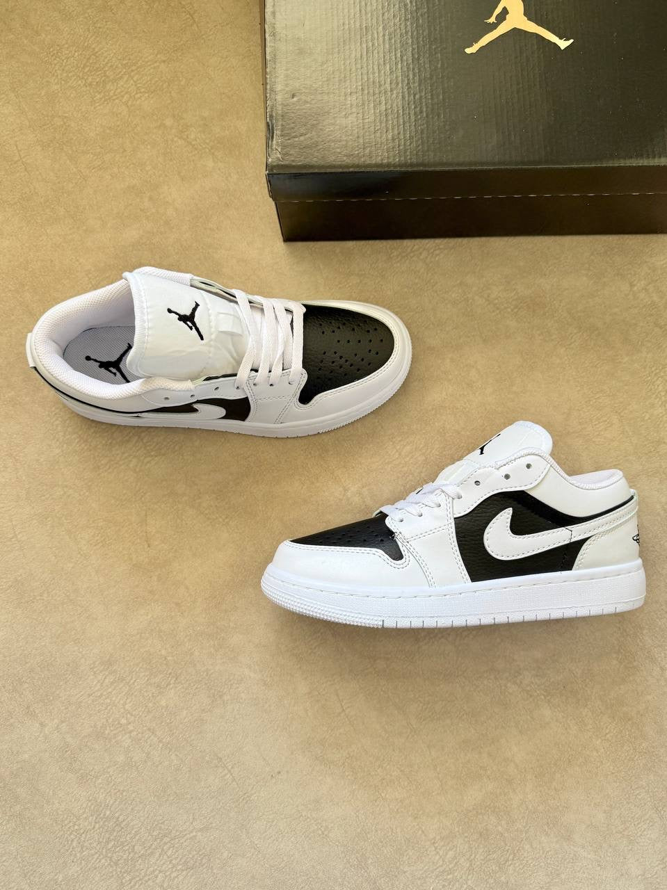 Nike Air Jordan | Panda White Black